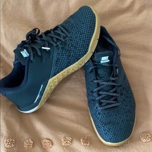 Black/Gum Nike Metcon 4